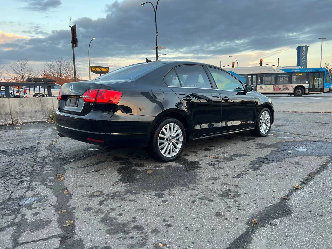 2012 Volkswagen Jetta Highline**Toit Ouvrant**SiÈge en Cuir**SIEGES CHAUFFANTS**Mags**Push to Start** Image principale