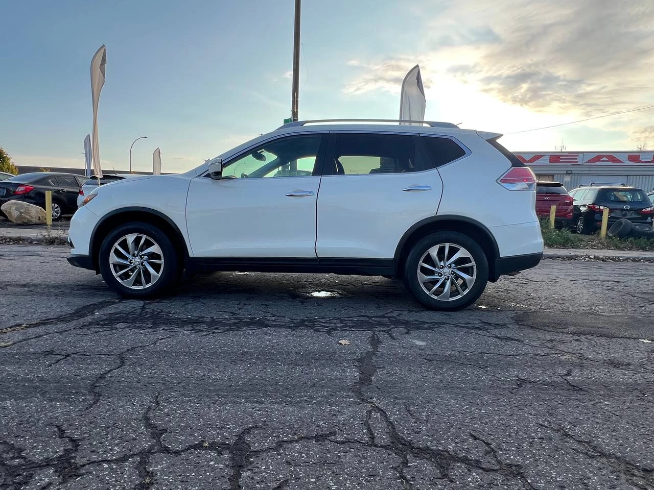 2014 Nissan Rogue SL**jamais accidentÉ**AWD**CAMERA DE RECUL**toit ouvrant panoramique** Image principale