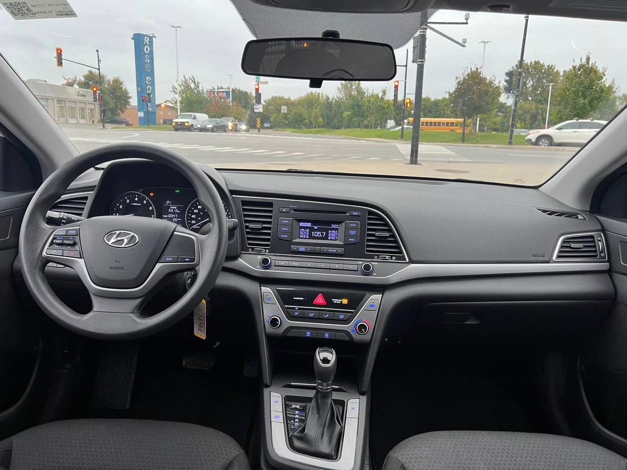 2017 Hyundai Elantra LE**Jamais accidentÉ**SIEGES CHAUFFANTS ** Image principale