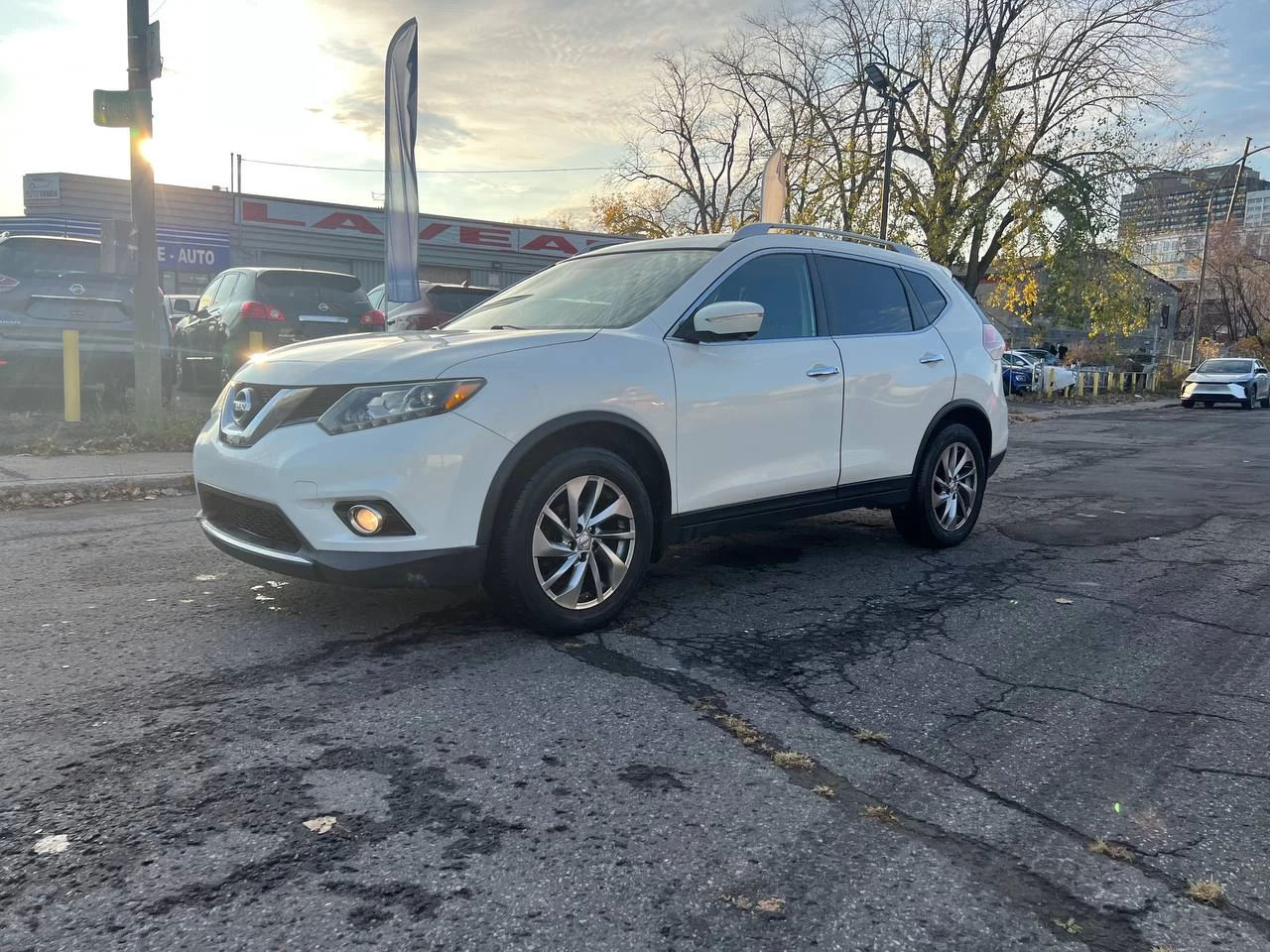 2014 Nissan Rogue SL**jamais accidentÉ**AWD**CAMERA DE RECUL**toit ouvrant panoramique** Image principale