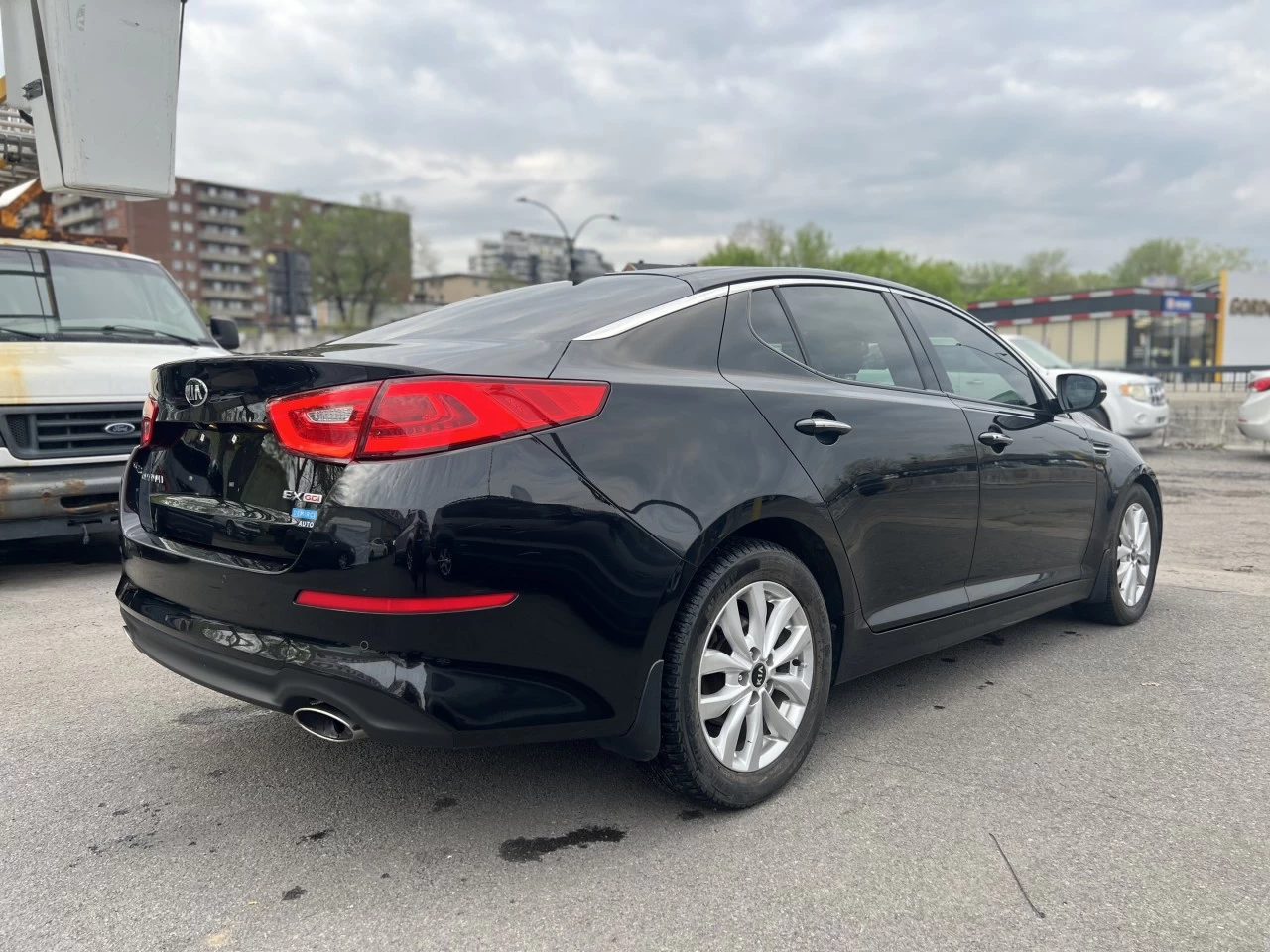 2015 Kia Optima EX**INSPECTER PAR LA SAAQ**TOIT OUVRANT**CAMERA DE RECULE**CUIR**VOLANT CHAUFFANT**SIEGES CHAUFFANT ET FROIDS**MAGS** Main Image