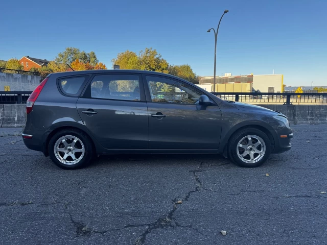 Hyundai Elantra Elantra Touring**SIEGES CHAUFFANTS**Mags** 2009