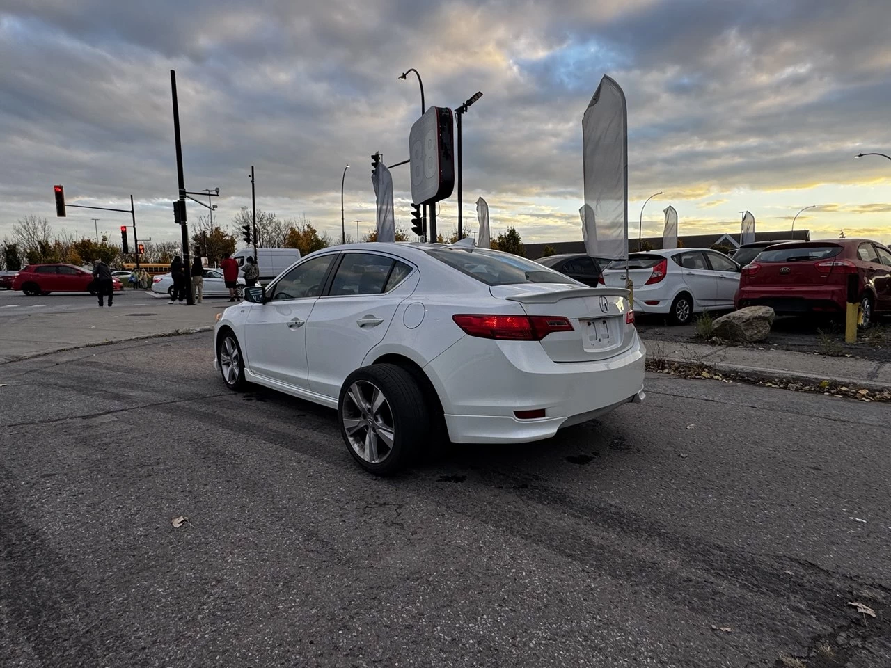 2013 Acura ILX A-SPEC**TOIT OUVRANT**SIEGES CHAUFFANTS**SIEGES EN CUIR**MAGS** Image principale