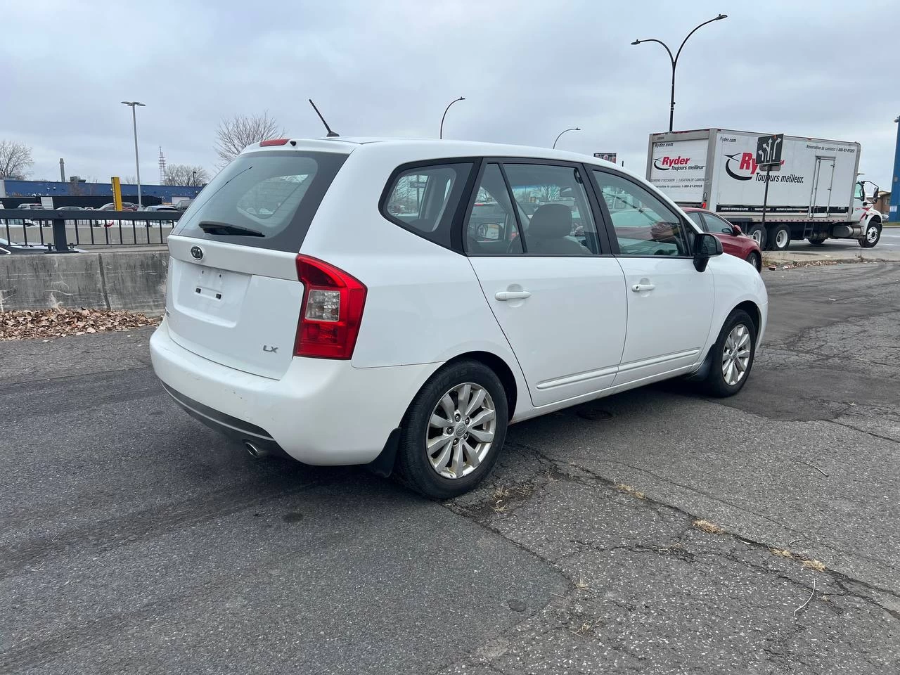 2011 Kia Rondo LX**JAMAIS ACCIDENTEE** Image principale