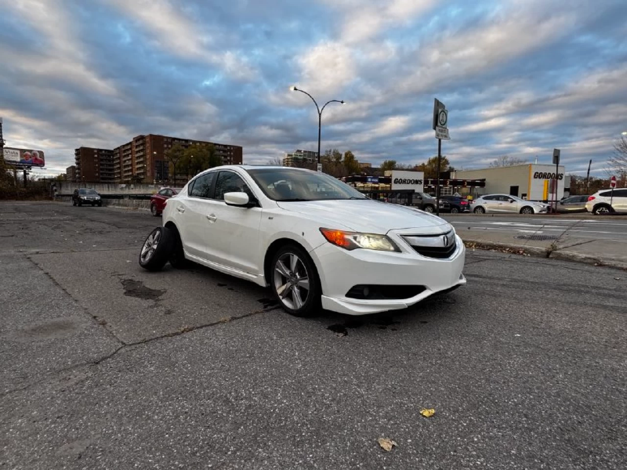 2013 Acura ILX A-SPEC**TOIT OUVRANT**SIEGES CHAUFFANTS**SIEGES EN CUIR**MAGS** Image principale