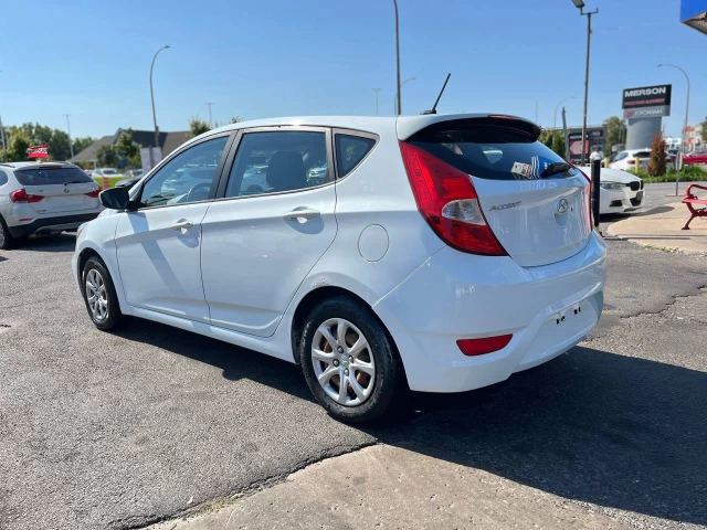 Hyundai Accent GL**SIEGES CHAUFFANTS**jamais accidenté** 2013