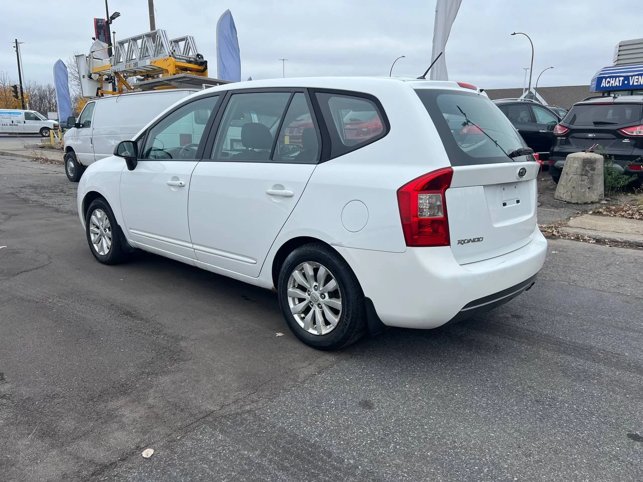 2011 Kia Rondo LX**JAMAIS ACCIDENTEE** Image principale