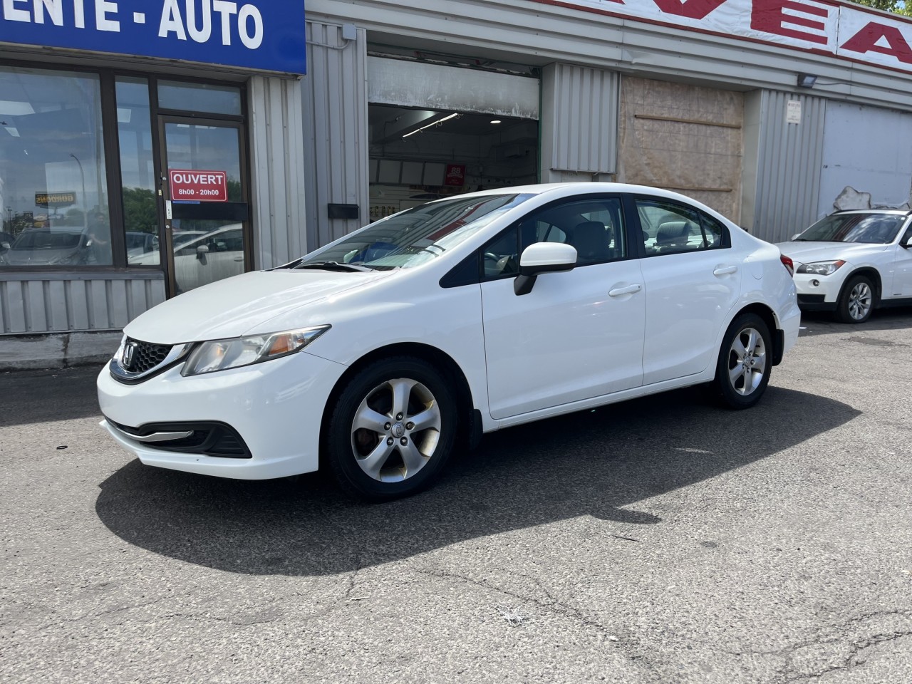 Honda 2014 Civic Sedan LX**JAMAIS ACCIDENTEE**SIEGES CHAUFFANTS**Mags**